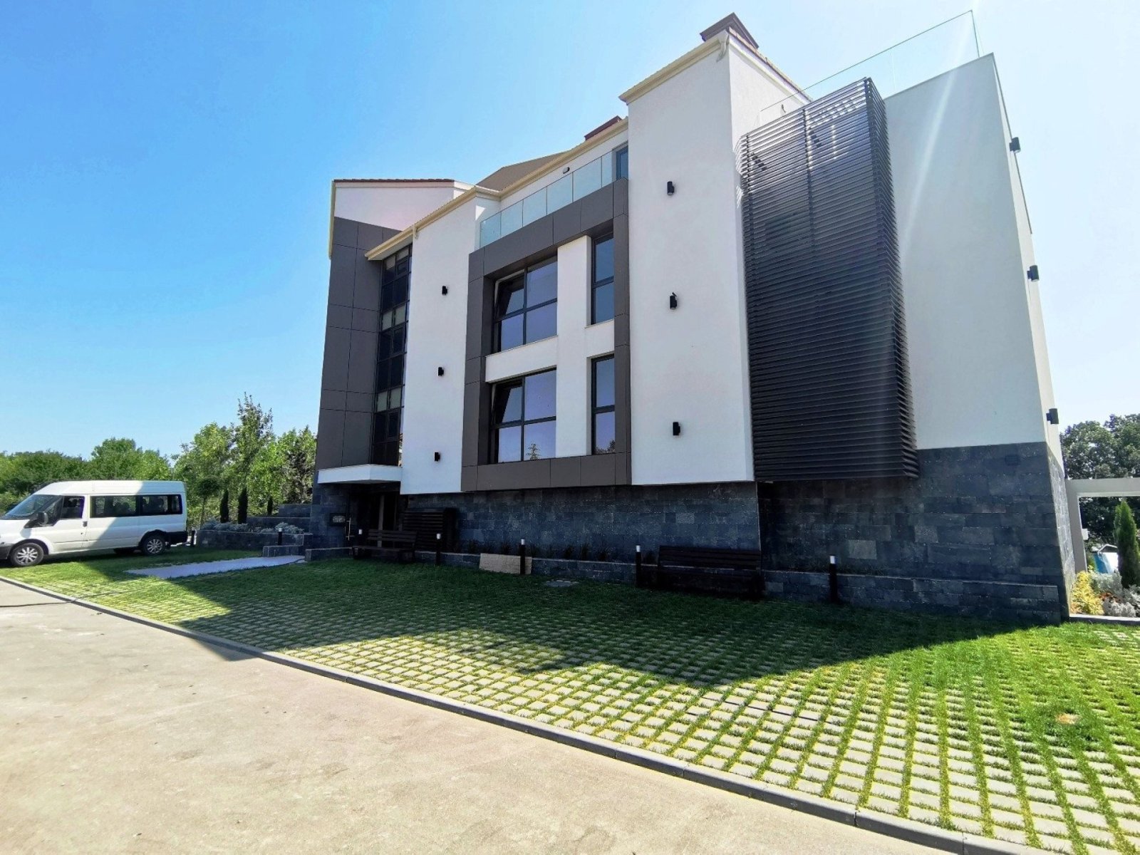 Полностью меблированная студия с красивым видом на море и бассейн в новом роскошном комплексе – Open Sea Residence, Бяла, Болгария