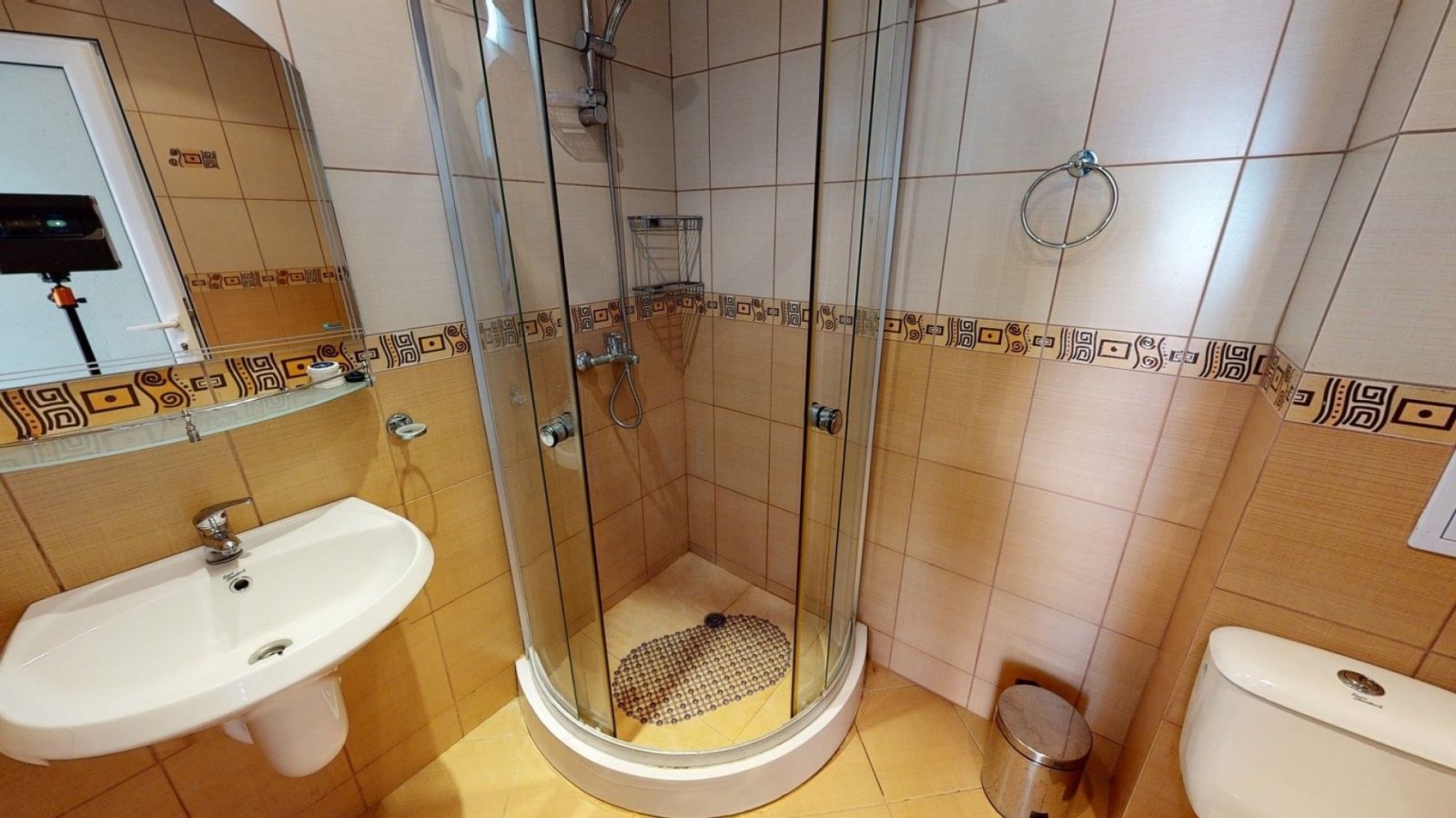 Просторная двухкомнатная квартира с видом на море в комплексе Робинсон Бич, Болгария.