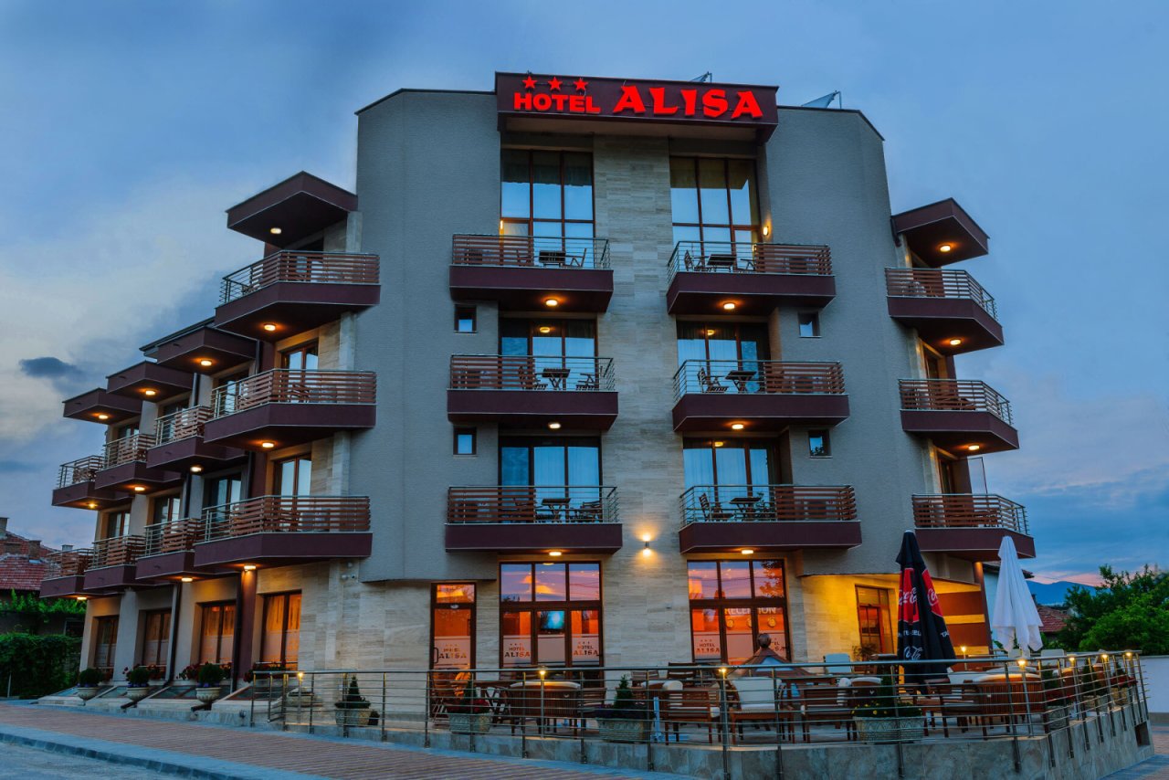 hotel-alisa-night-2