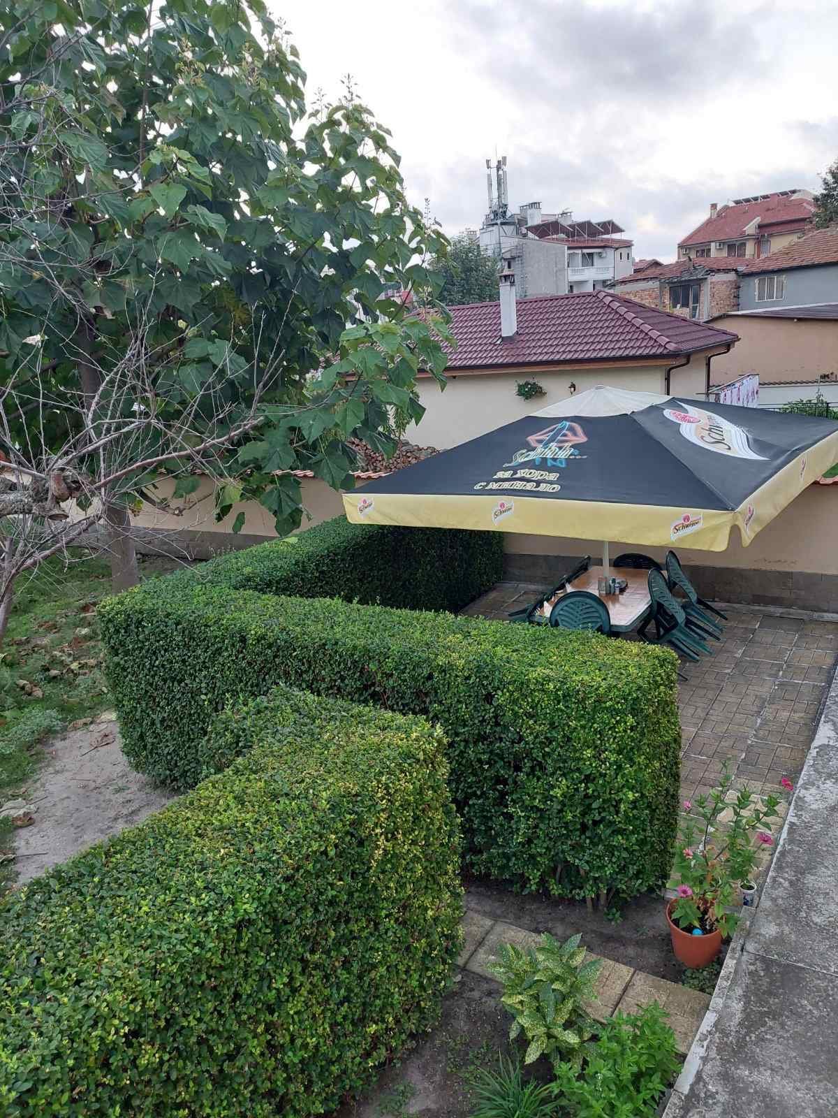 Трехэтажный дом в Равде, Болгария