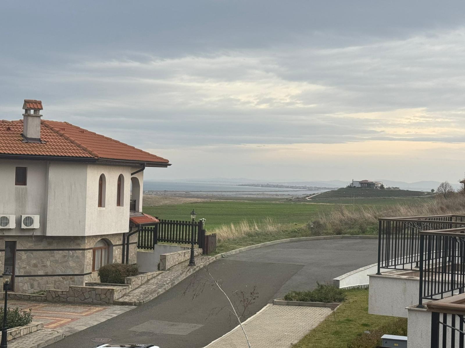 Просторная однокомнатная квартира в комплексе Vineyards Resort — Маскат, Ахелой
