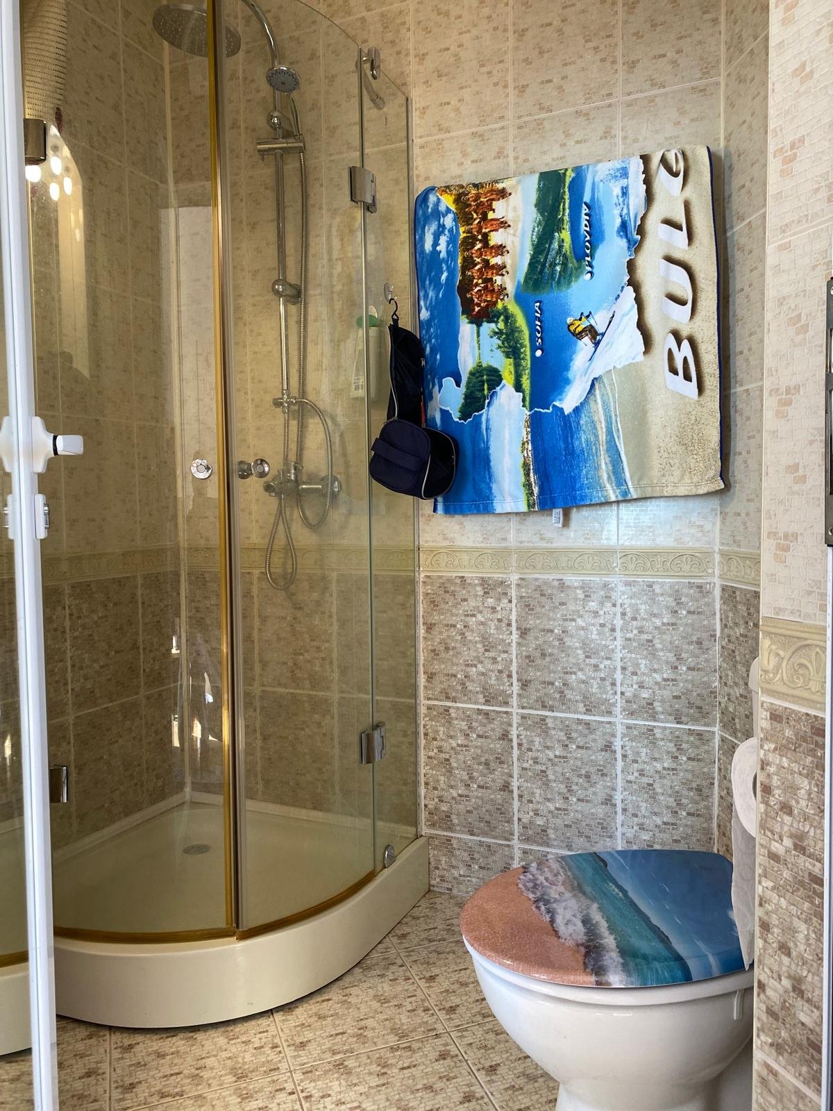Просторная полностью меблированная студия в комплексе Costa Calma, Ravda — первый выход к морю.