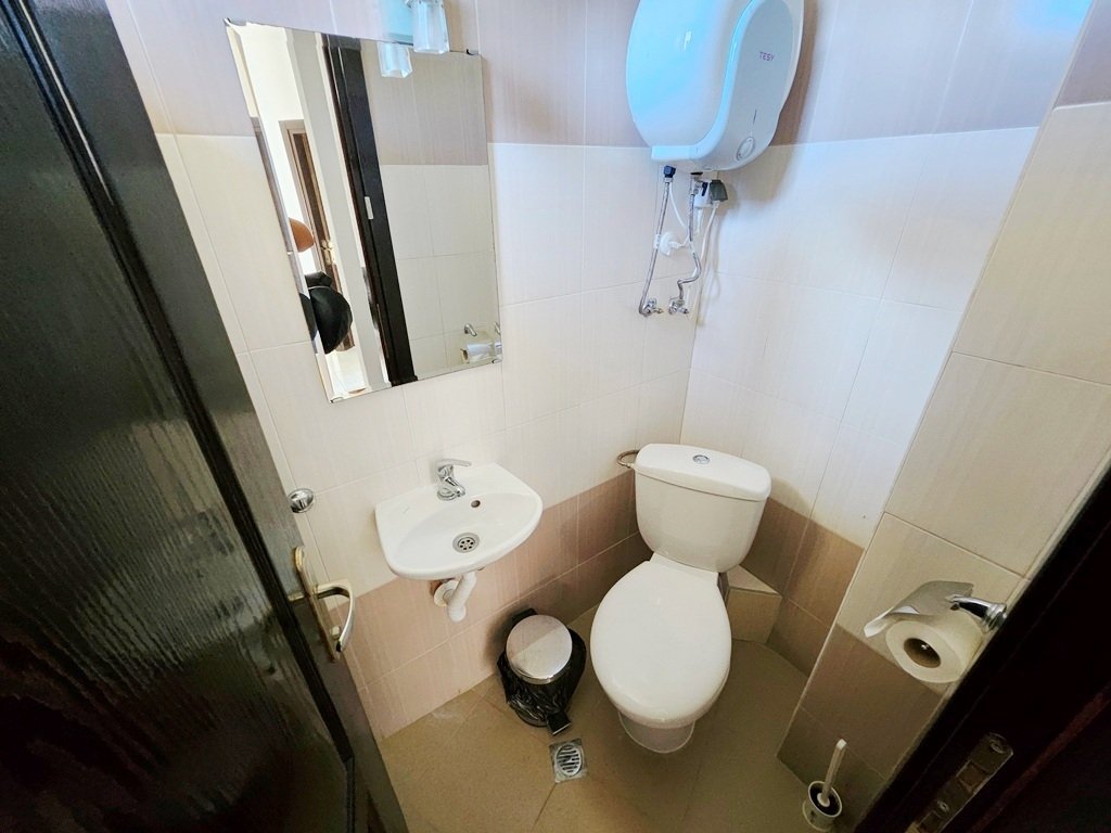 Просторная двухкомнатная квартира с видом на сад в Bay View Villas