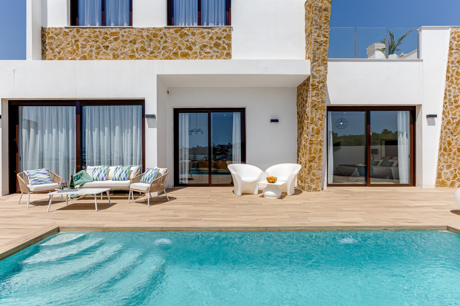 Finestrat, Alicante: Эксклюзивные отдельно стоящие дома с видом на бассейн и море, Финестрат. 