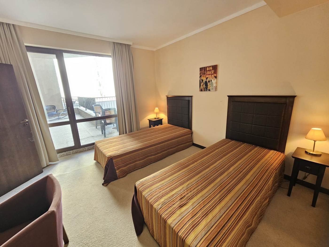 3-комнатная квартира с видом на бассейн в эксклюзивном жилом комплексе Barceló Royal Beach, Солнечный берег, Болгария