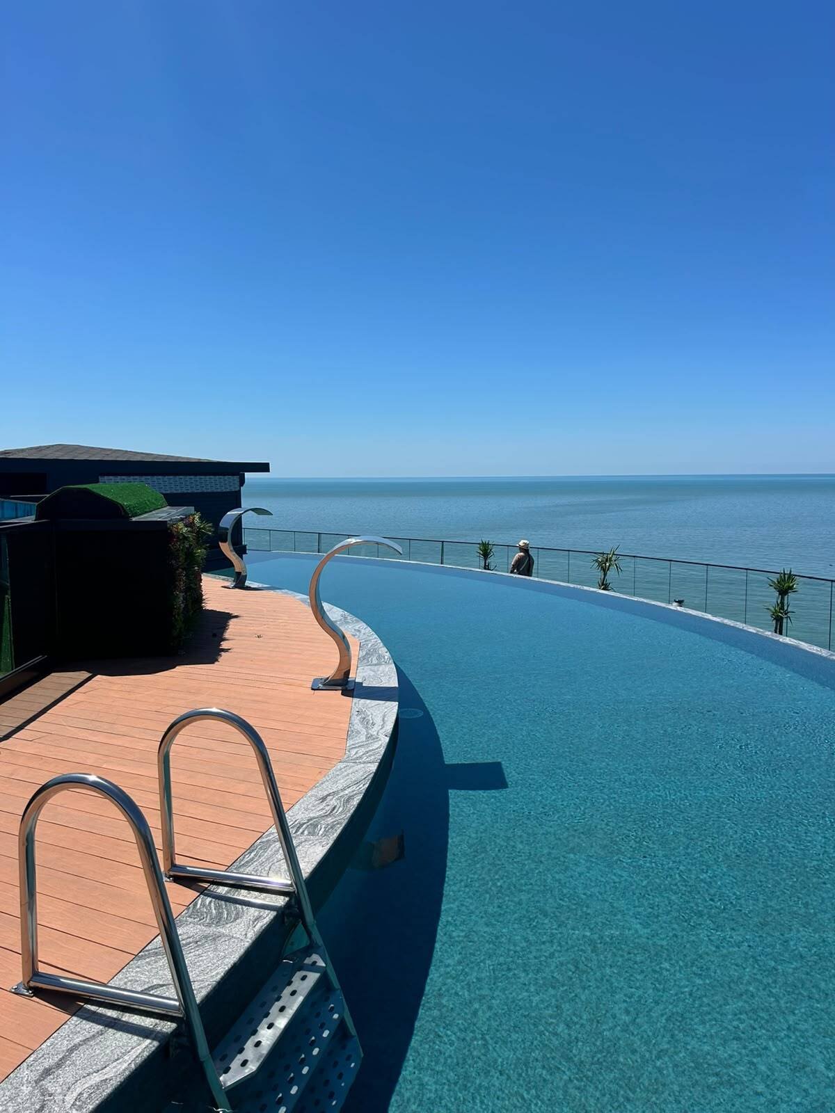 Marina Club – Премиум готовая к сдаче студия с видом на море в Батуми, Грузия, всего в нескольких шагах от пляжа