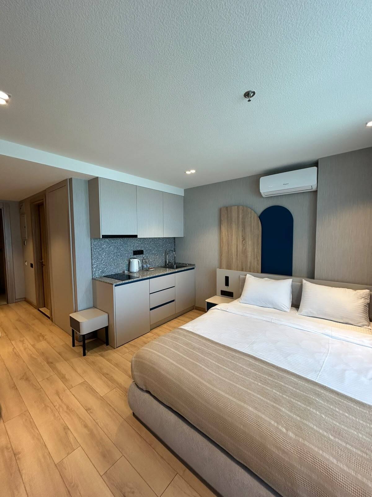 Marina Club – Премиум готовая к сдаче студия с видом на море в Батуми, Грузия, всего в нескольких шагах от пляжа