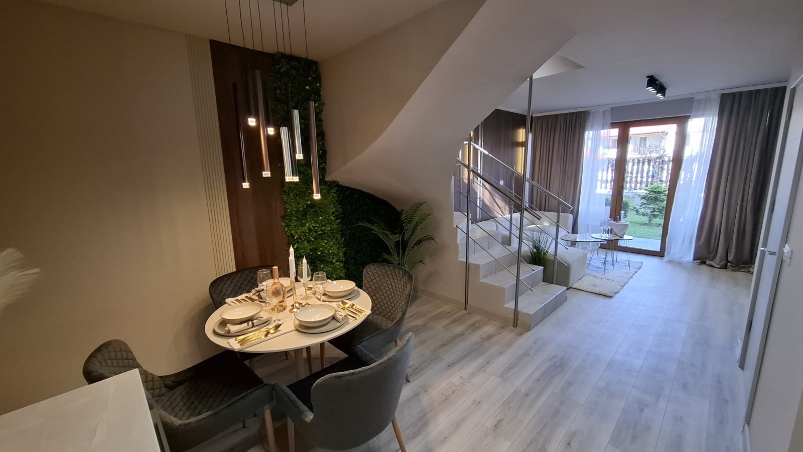 Трехэтажный таунхаус на первой береговой линии, Sun Coast Resort, 50 м от пляжа, Свети Влас, Болгария