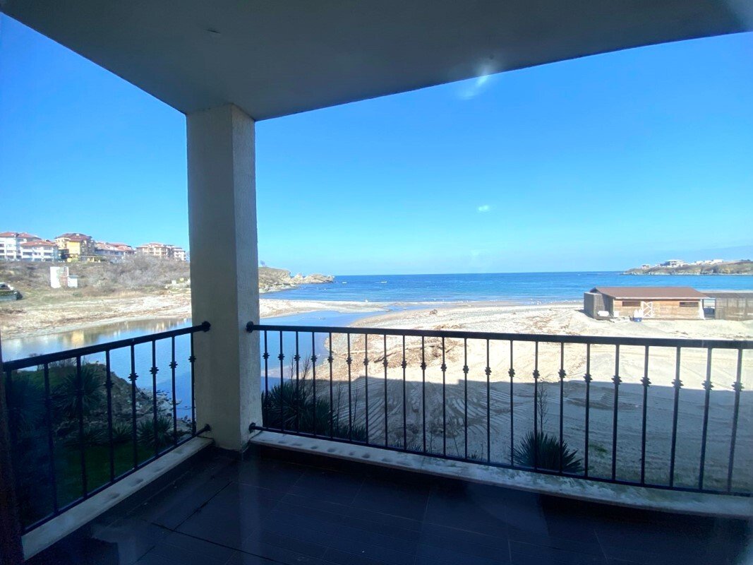 1+1-квартира в комплексе Primea Beach, Царево, Болгария
