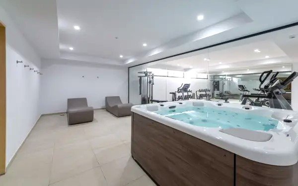 Modernes Penthouse mit Aussicht, privatem Pool und Vermietungslizenz – Neue Goldene Meile, Estepona