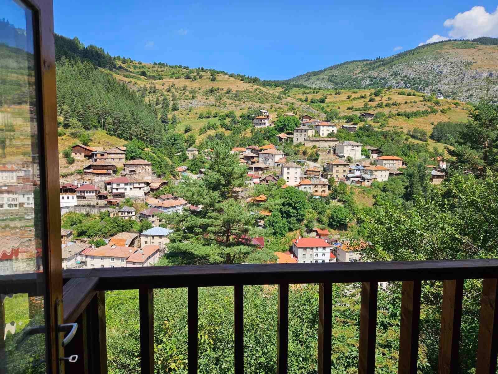 Одноэтажный дом в районе Забырдо рядом с Помперово, Болгария