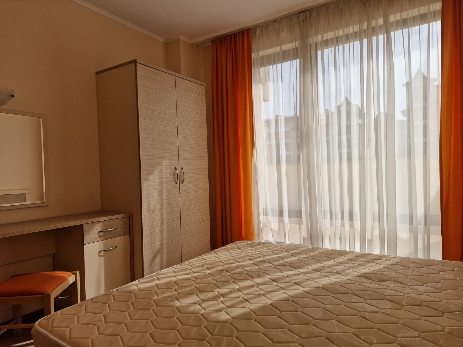 Двухкомнатная квартира с отдельной спальней в комплексе Royal Sun, Солнечный берег, Болгария