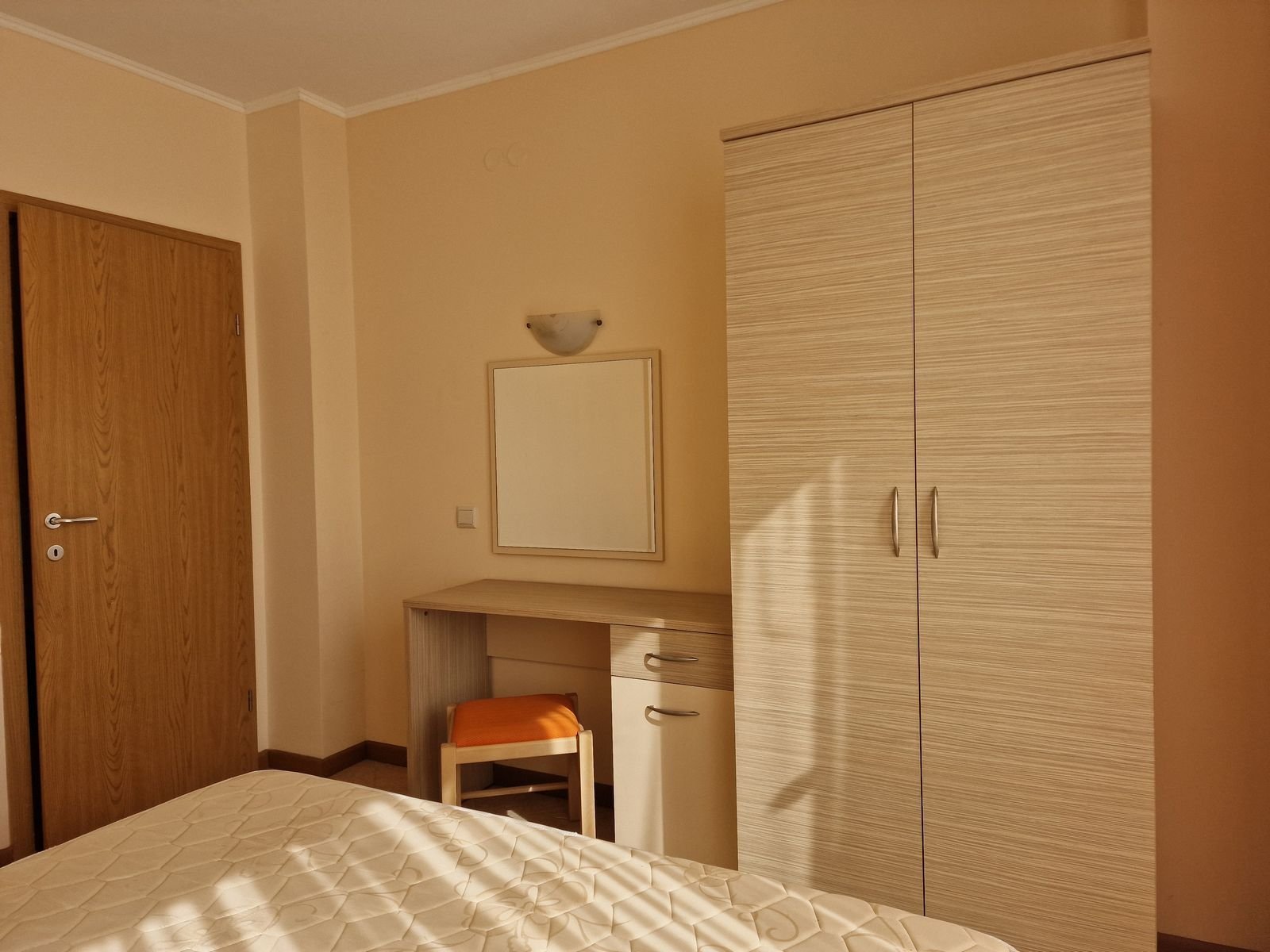 Двухкомнатная квартира с отдельной спальней в комплексе Royal Sun, Солнечный берег, Болгария