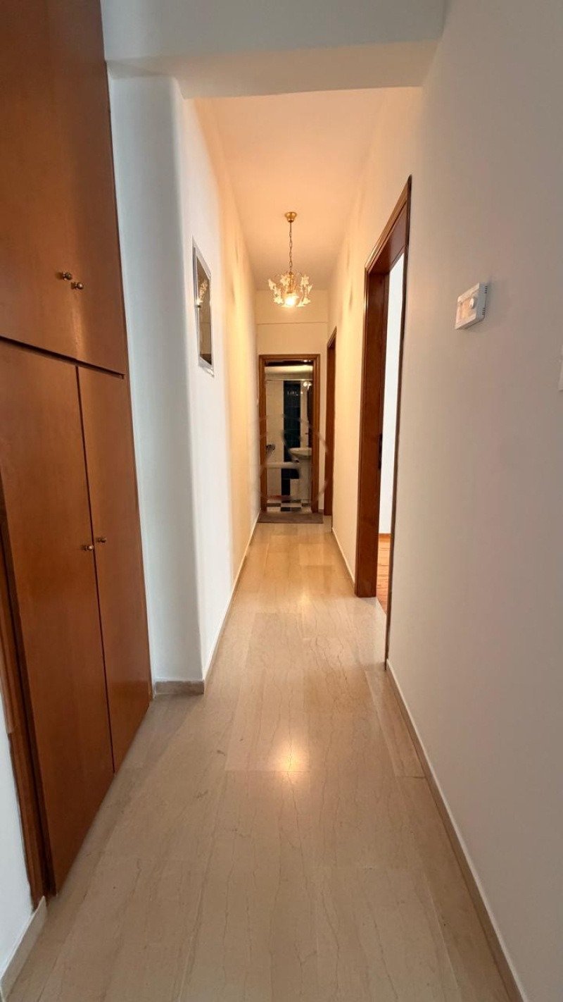 Меблированная трехкомнатная квартира, 79 м², 300 м от моря, Каламария, Салоники.