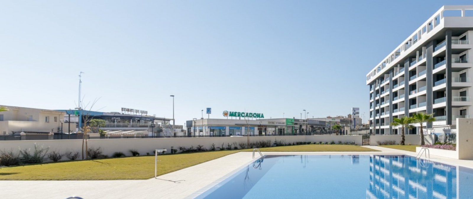 Новый пентхаус с солярием и видом на море, в 700 м от пляжа Ла-Мата, Торревьеха, Испания.