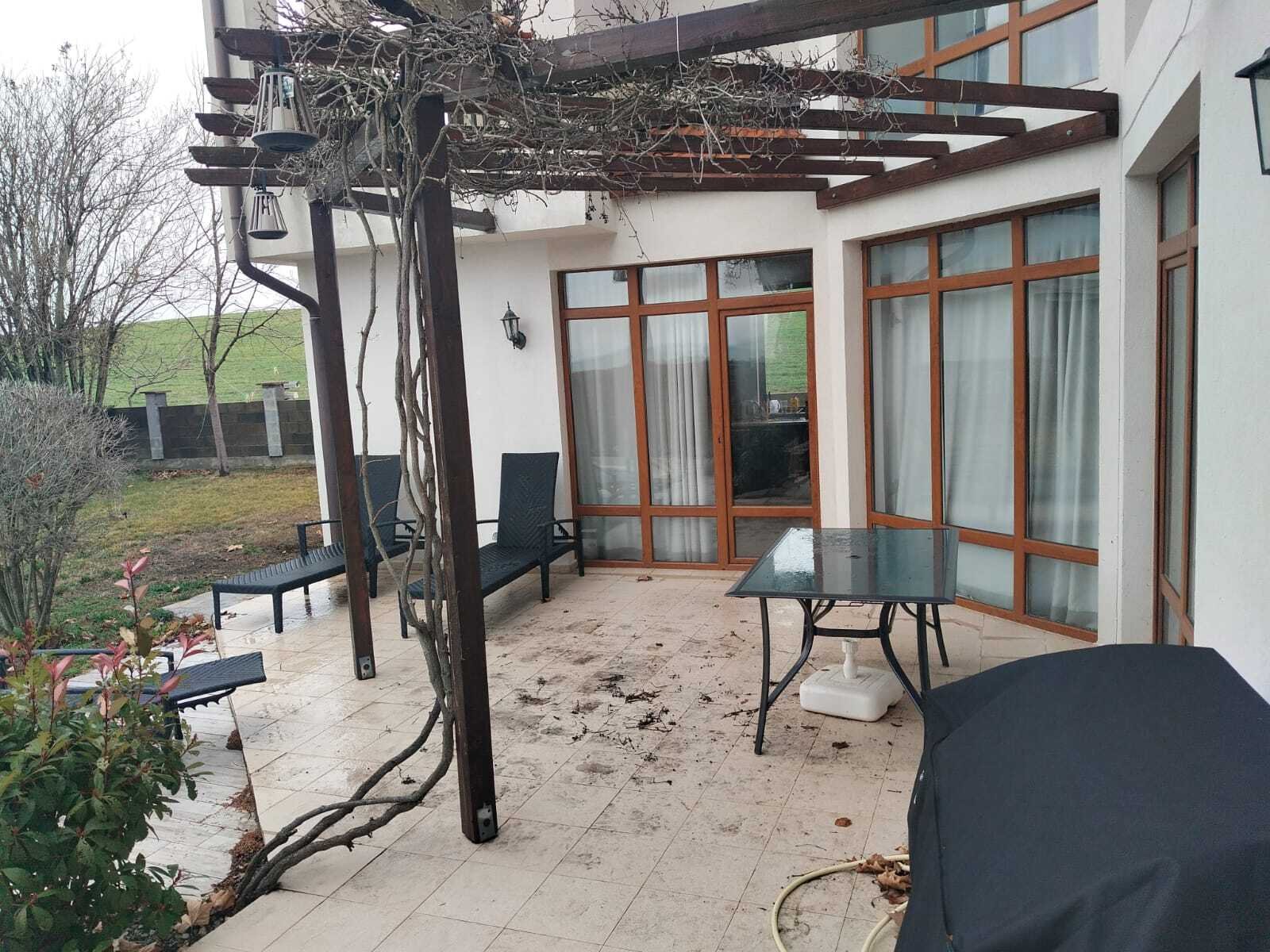 Частный дом в жилом комплексе Floral Hills, рядом с Каблешково, Болгария