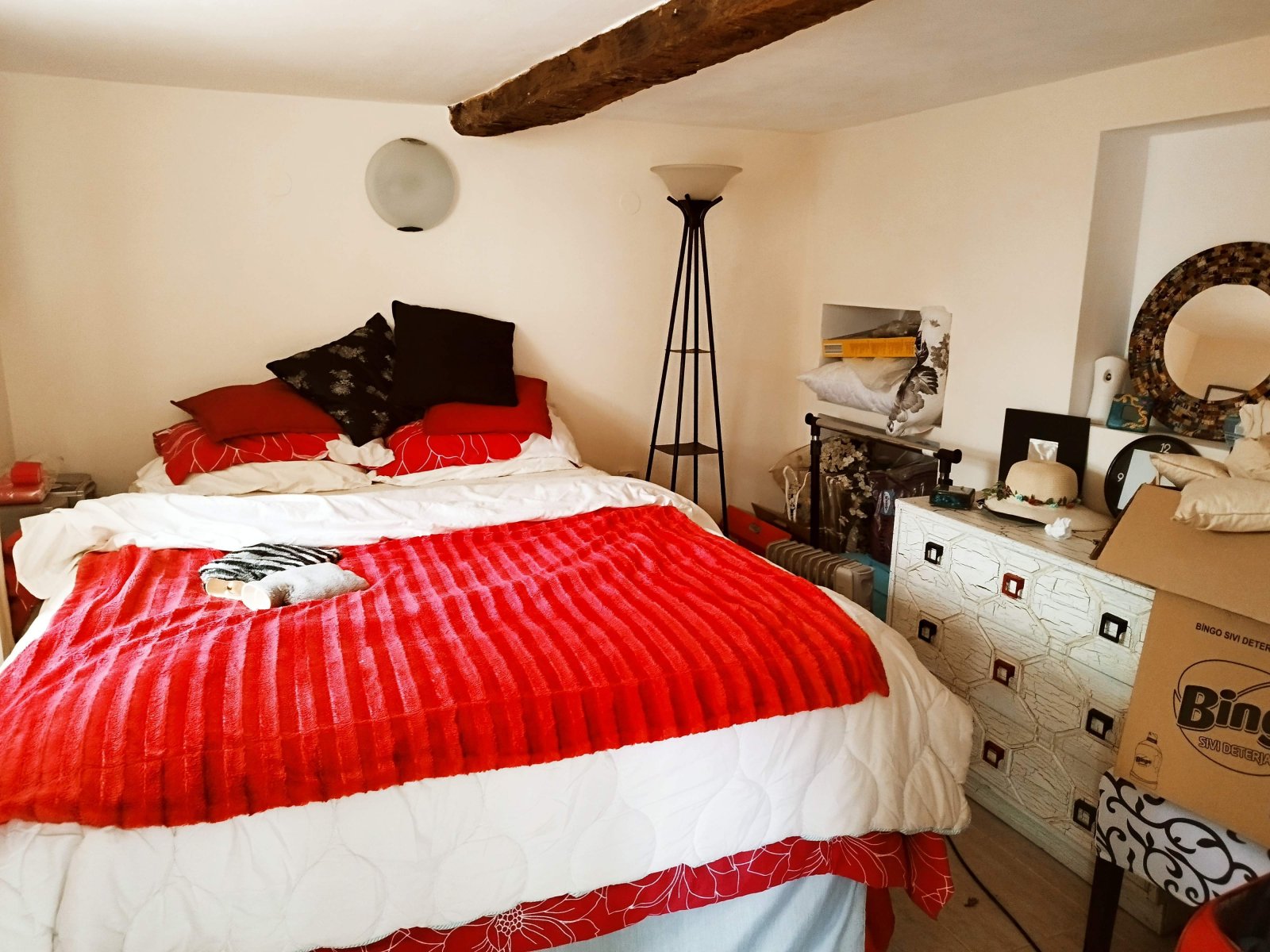 Отремонтированный двухэтажный дом с тремя спальнями на продажу в селе Маломир, в 80 км от Бургаса и моря