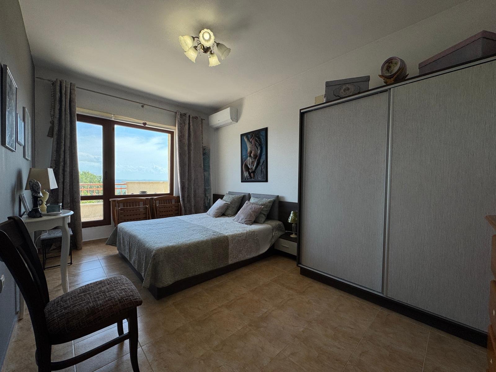 Однофамильный дом в районе Кошарица, Бургас, Болгария.