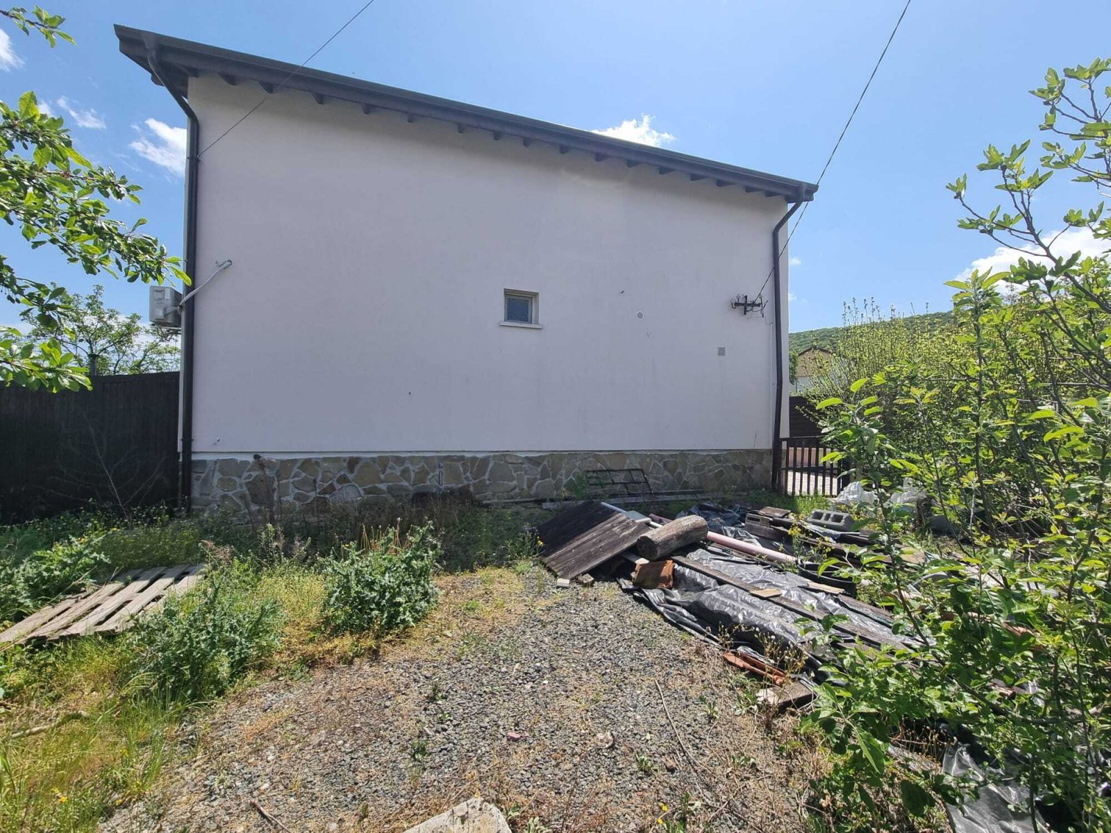 Однофамильный дом с подвалом в Медово, регион Бургас, Болгария.