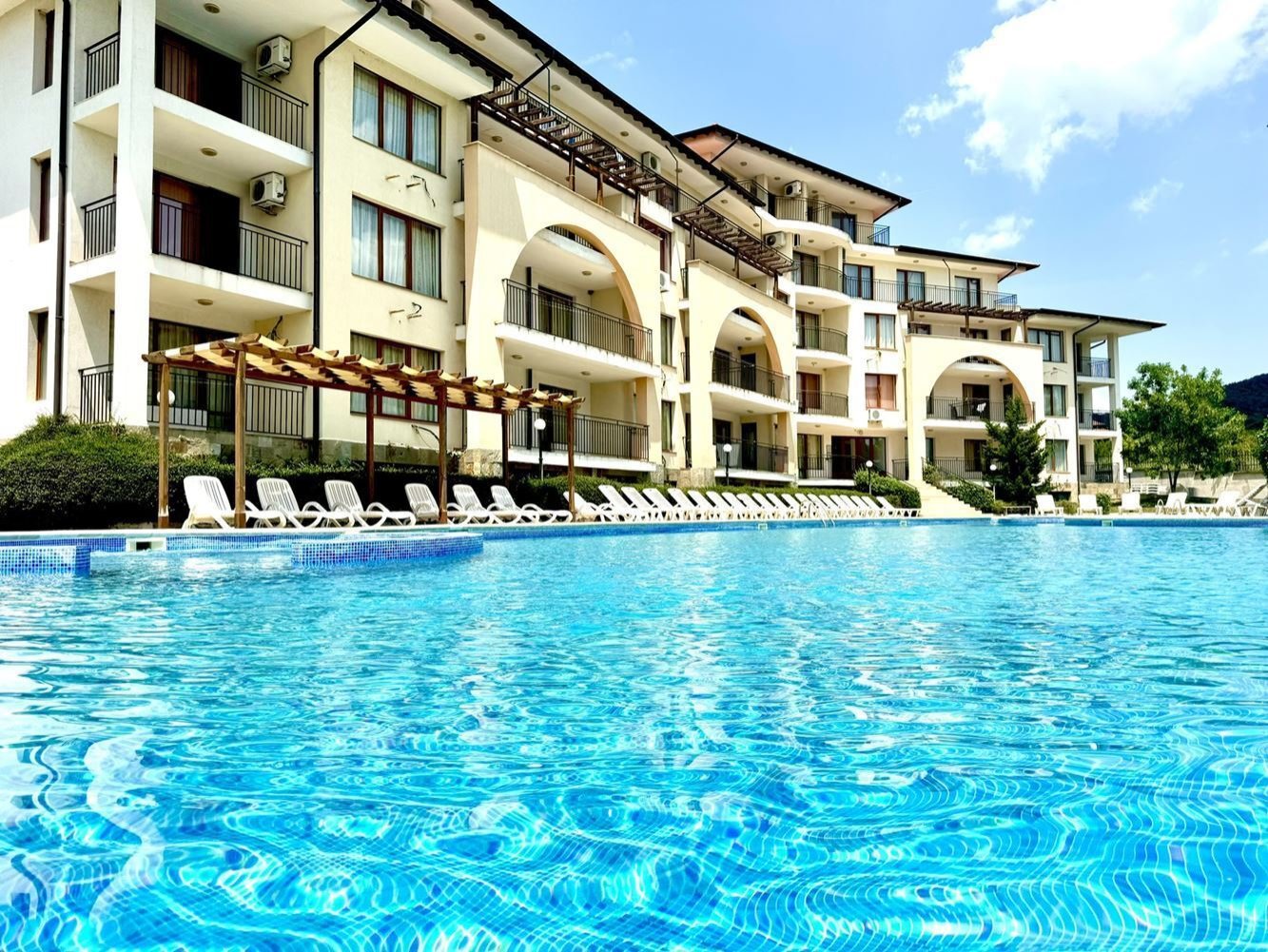 Kosharitsa: Кошарица, Болгария. Студия в комплексе Арките 