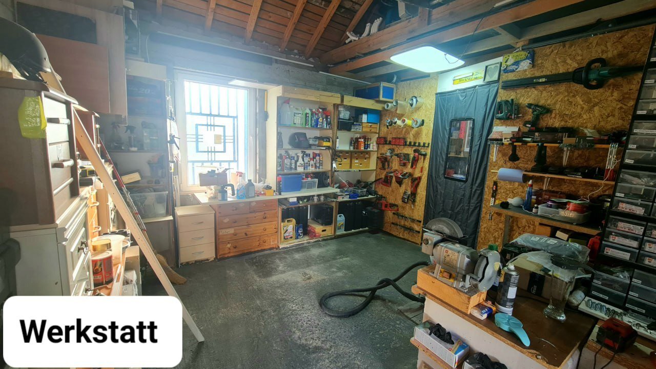 Односемейный дом из гранита в Гранитово, Ямболская область, Болгария