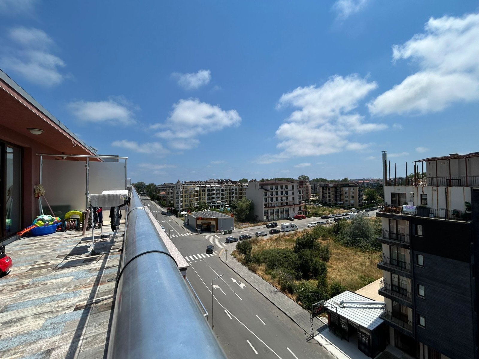 2-комнатная квартира с террасой в Tarsis Nova, Солнечный берег, Болгария