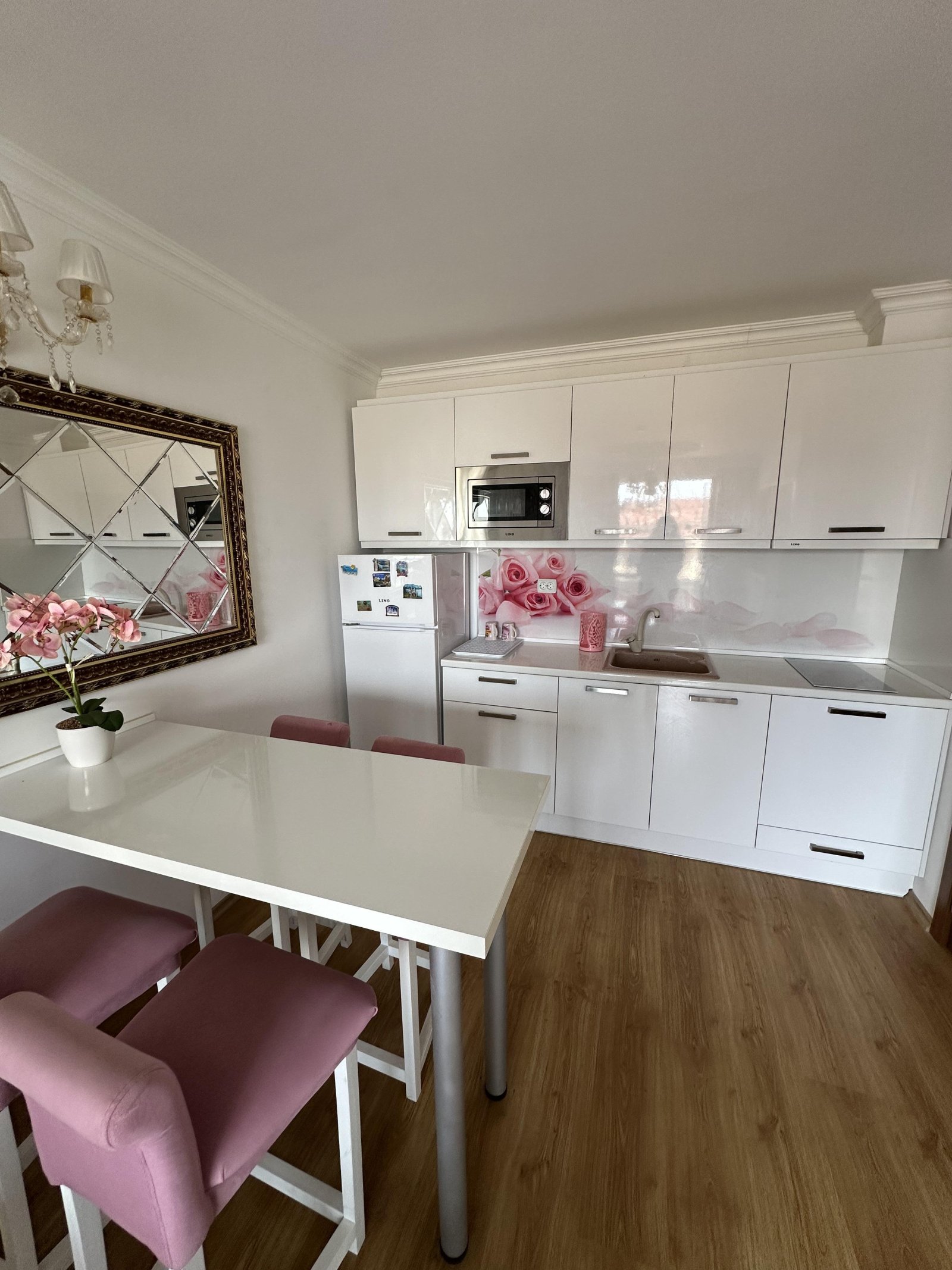 Двухкомнатная квартира в комплексе Sweet Home 5 на Солнечном берегу