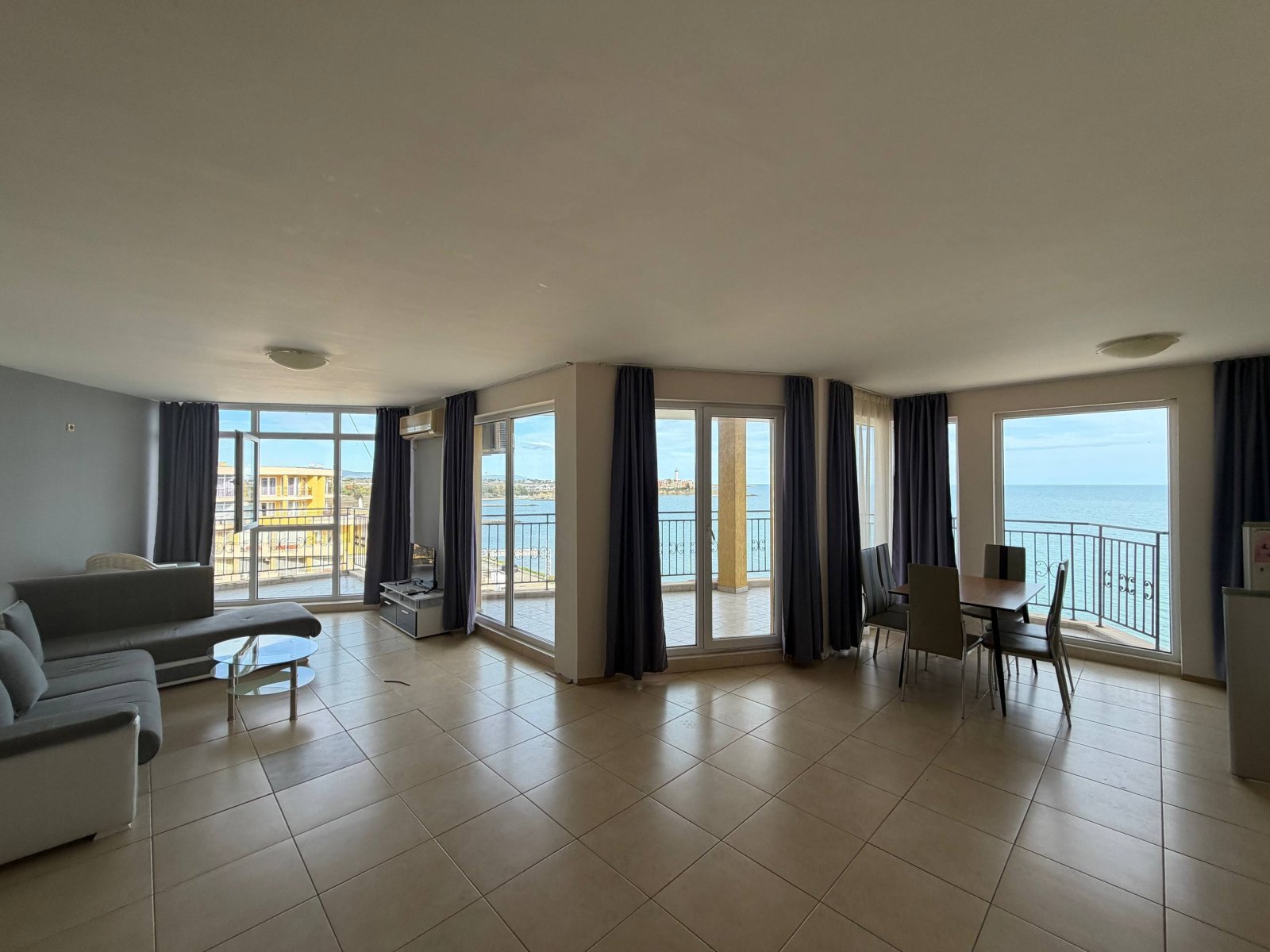 Квартира 1+2 в комплексе Midia Resort, Ахелой, Болгария