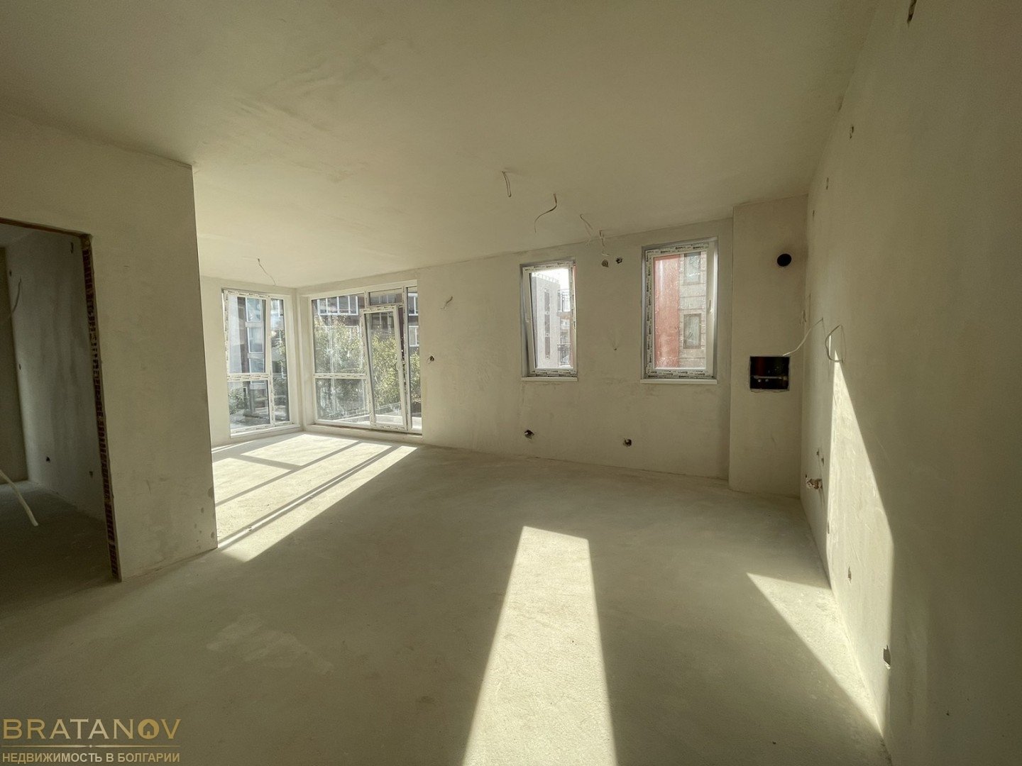 Verschiedene Neubau Wohnungen Rohbau in Ravda mit Meerblick Bulgarien