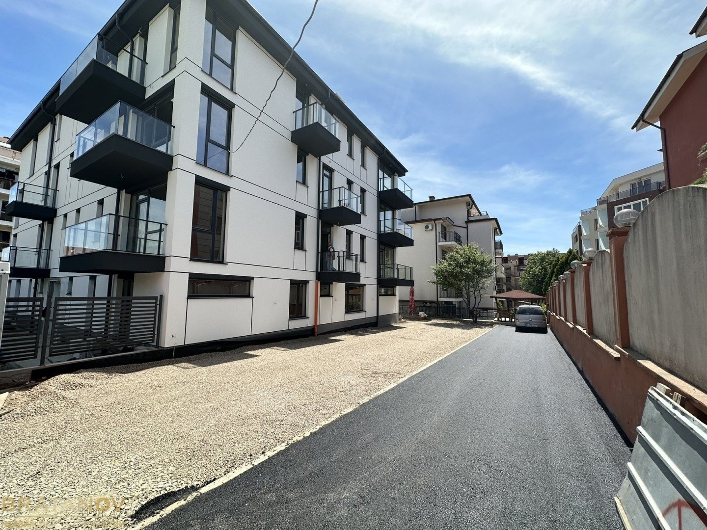 Verschiedene Neubau Wohnungen Rohbau in Ravda mit Meerblick Bulgarien