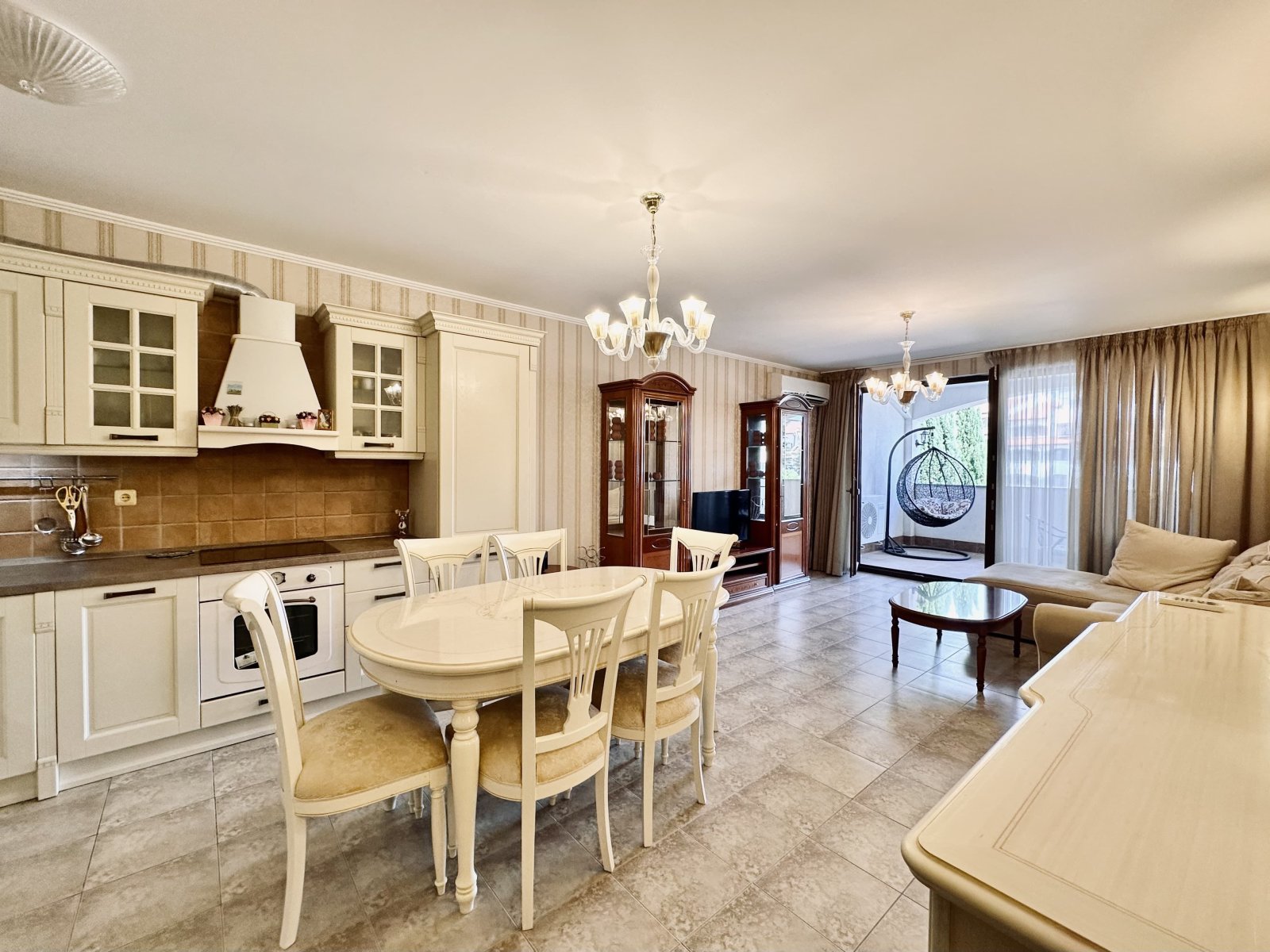 3-комнатная квартира Casa Real с видом на море, Свети Влас, Болгария