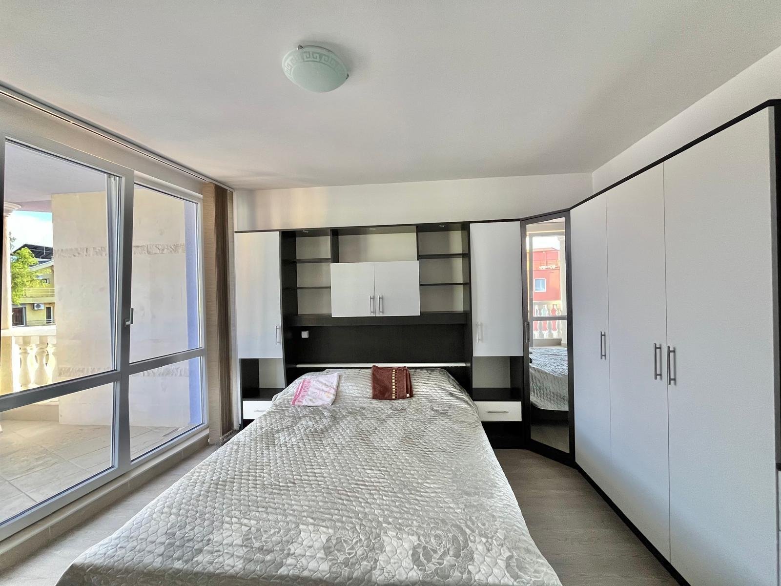 Двухкомнатная квартира с видом на море в комплексе 