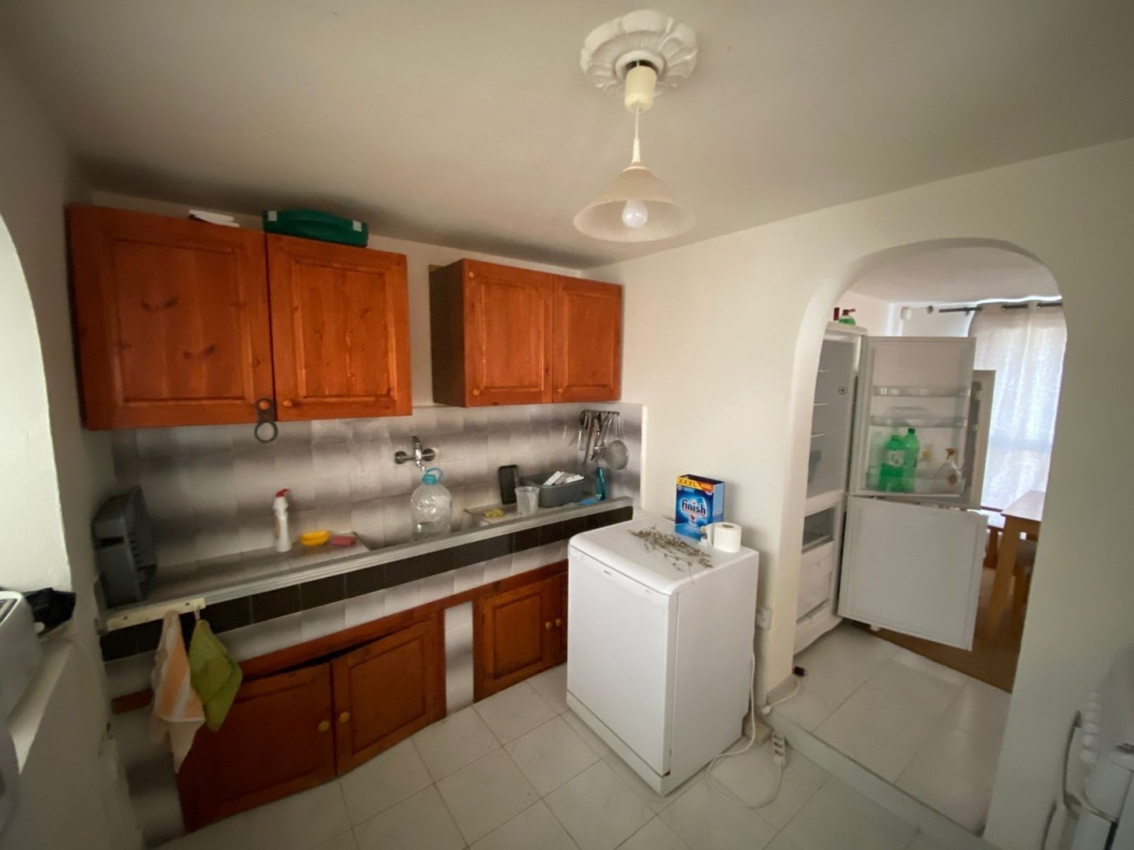 Дом с 4 комнатами, 1000 м², Честименско, Болгария