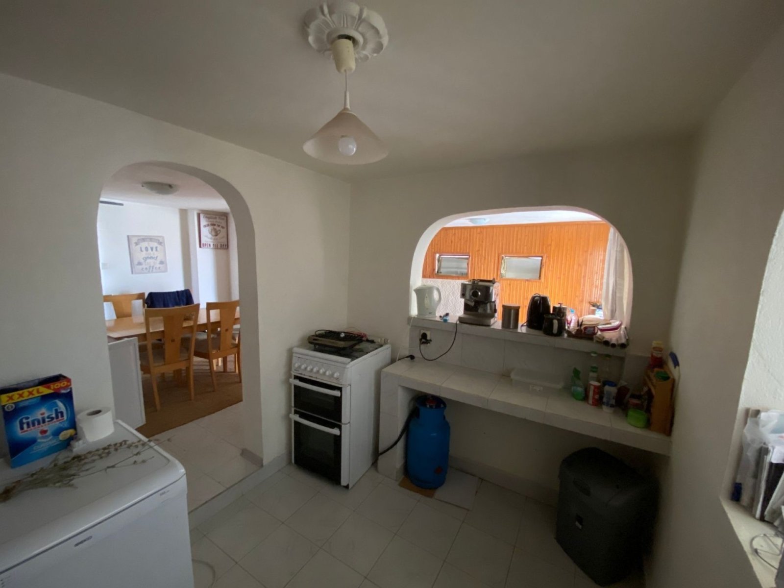 Дом с 4 комнатами, 1000 м², Честименско, Болгария