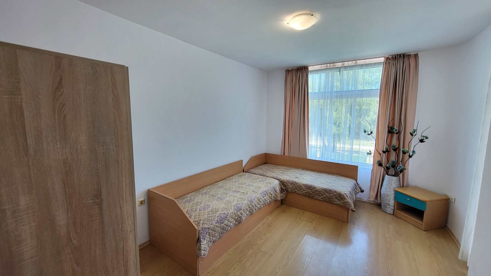 Трехкомнатная квартира в комплексе Глобал Вилла Соненшранд, Болгария