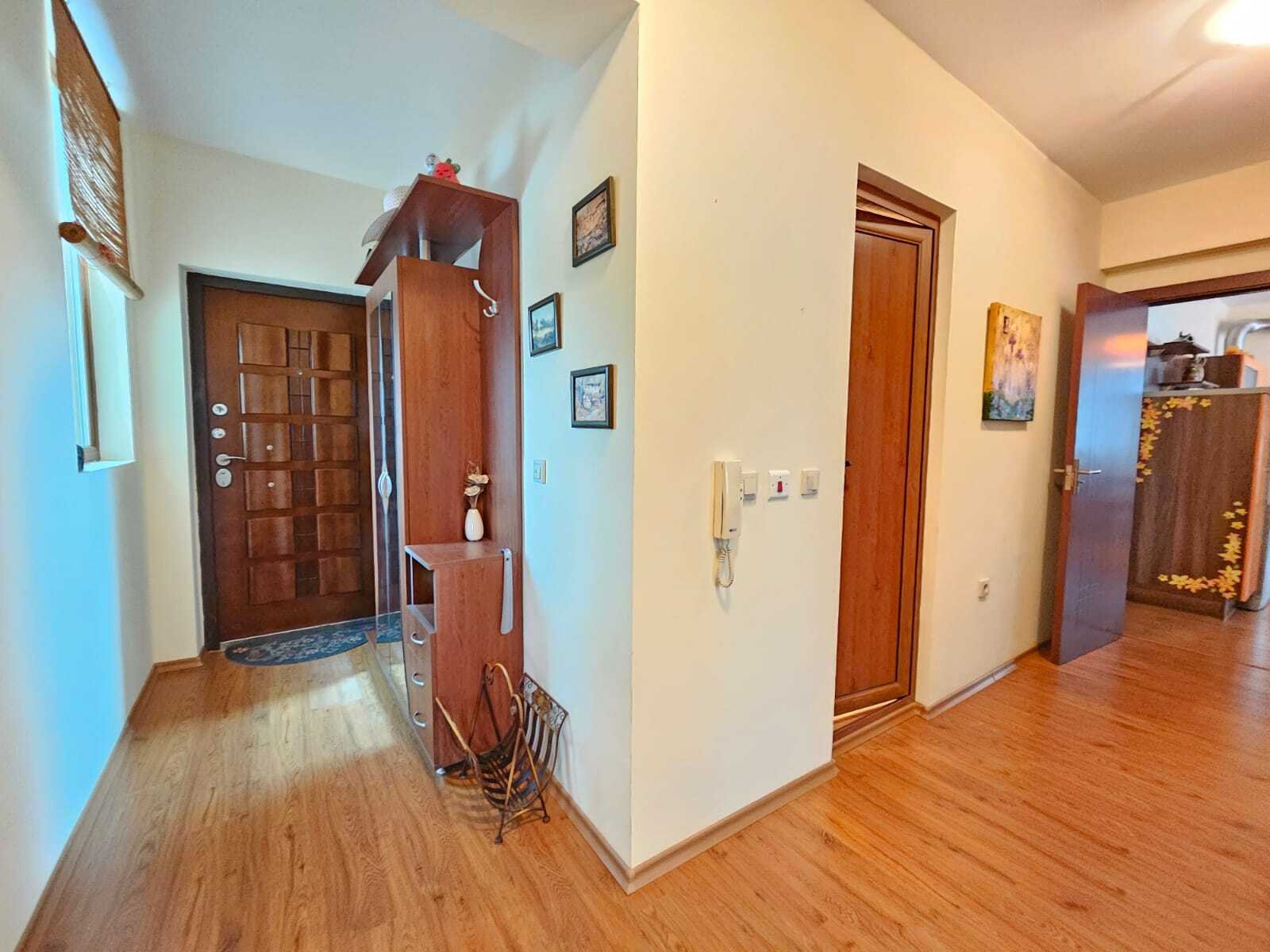 Трехкомнатная квартира с видом на море в Созополе, Болгария