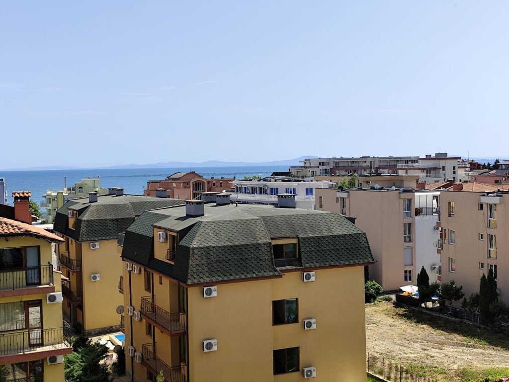 2-комнатная квартира с видом на море в Апполон, Несебр, Равда, Болгария